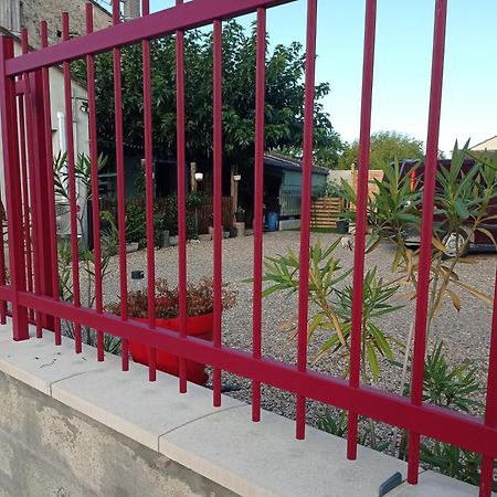 L'Estuaire Bed and Breakfast Saint-Seurin-de-Cursac Εξωτερικό φωτογραφία